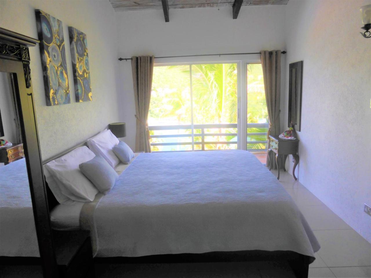 Marigot Palms Luxury Caribbean Apartment Suites Экстерьер фото